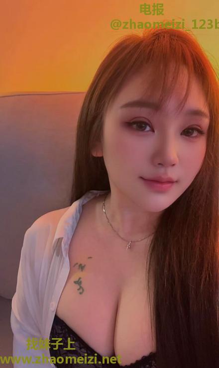 大胸易高潮小甜甜