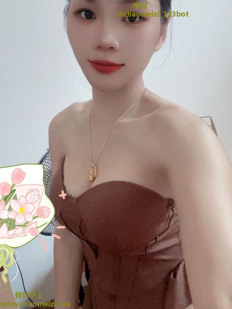 小妹妹逼逼紧又温柔