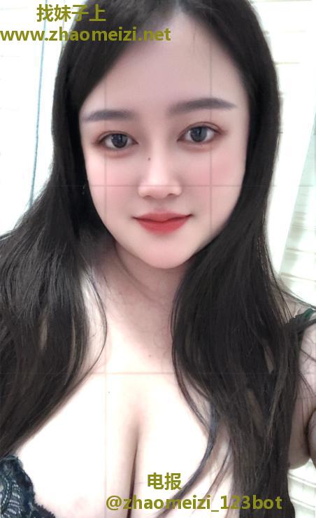华阳大胸御姐