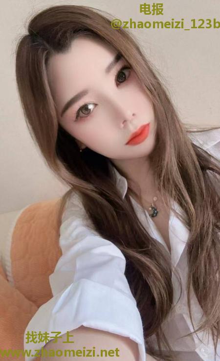维族姑娘金发巨乳古丽