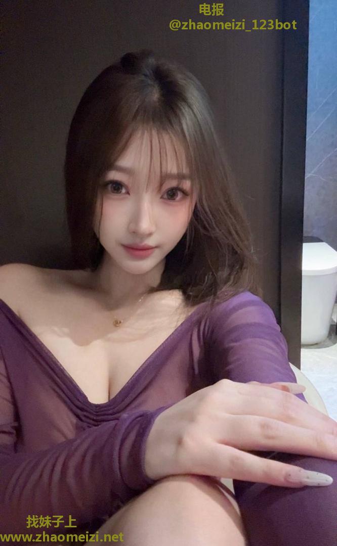 06女大嫩妹粉嫩大胸
