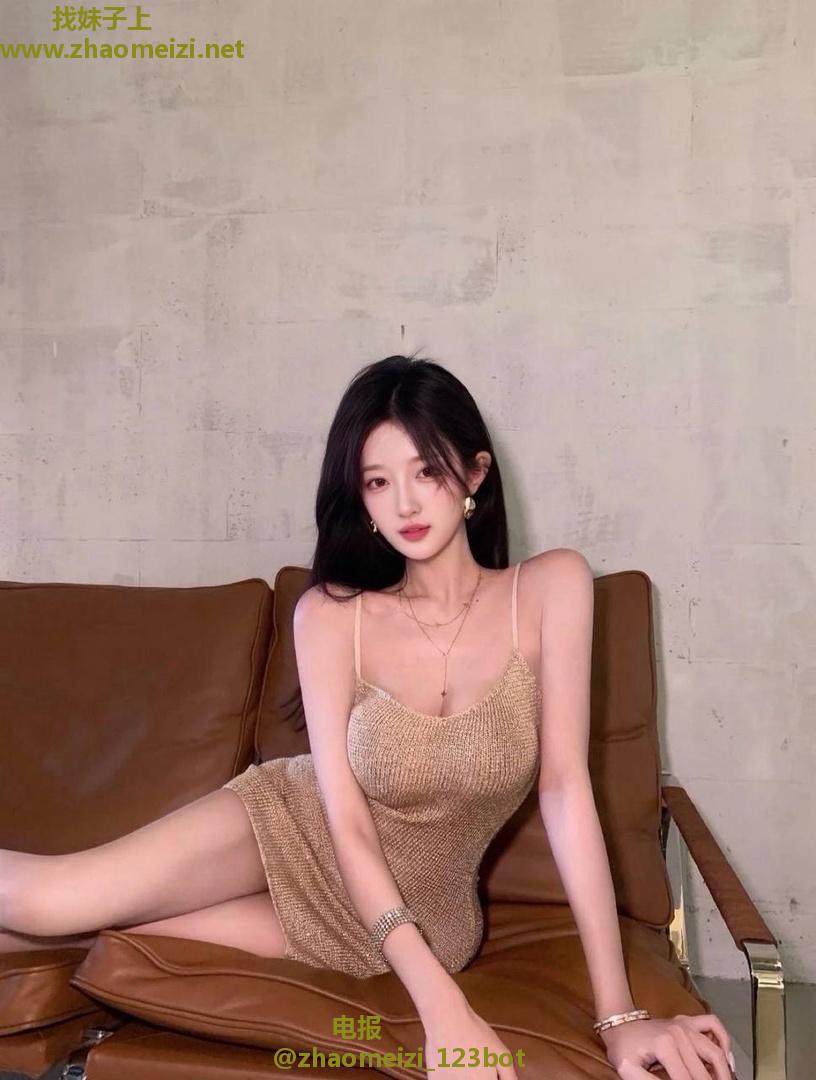 06女大嫩妹粉嫩大胸