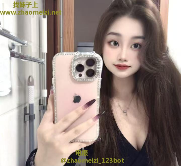 可爱乖巧小美女婉茹