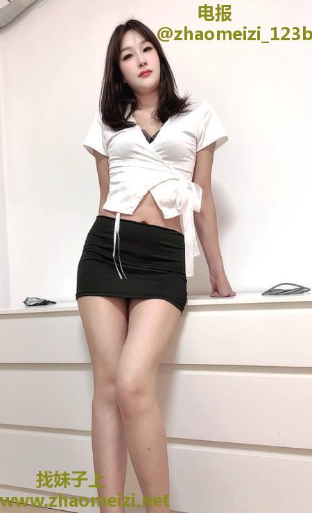 172模特兼职苗苗