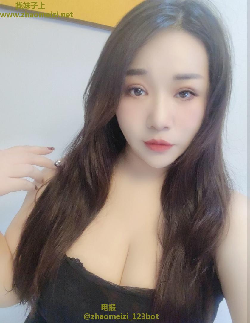 滨江丰满御姐老板娘