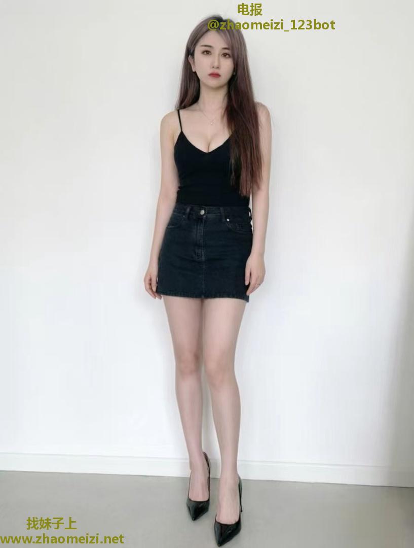 大胸骚妹