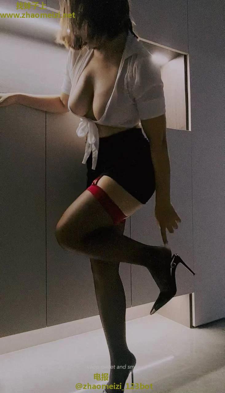 奶大白嫩榨汁机