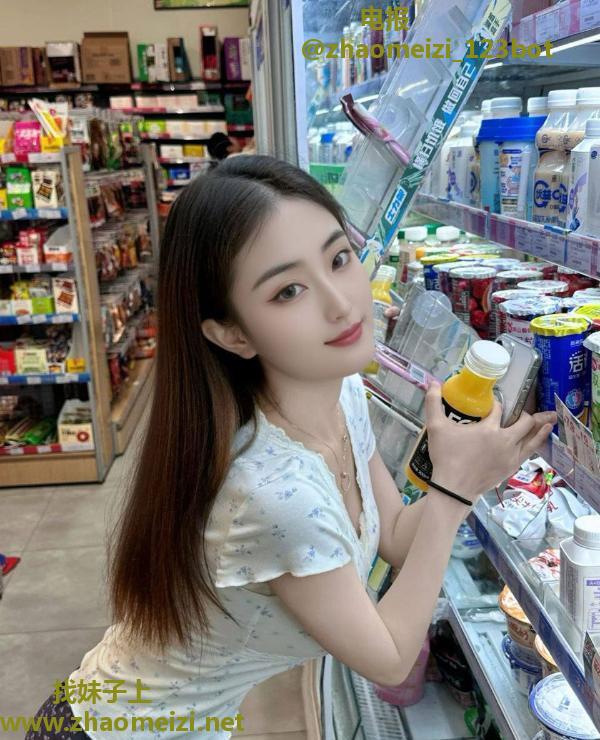 浦东苗条身材小玲玲