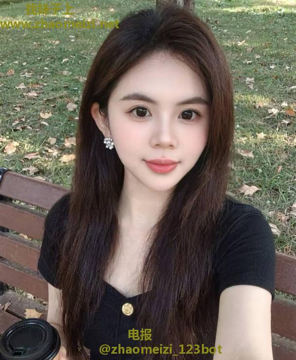 知性温柔的妹子