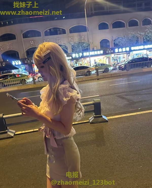 身材控嫩妹花生
