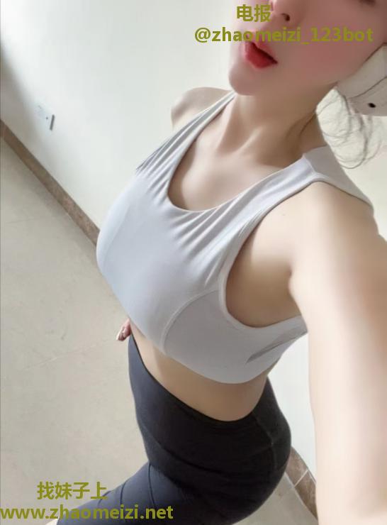 兼职的御姐