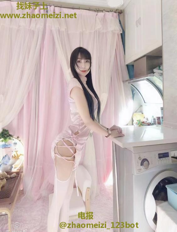 南关性感美腿妹子