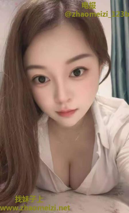 大奶毒龙丹妮
