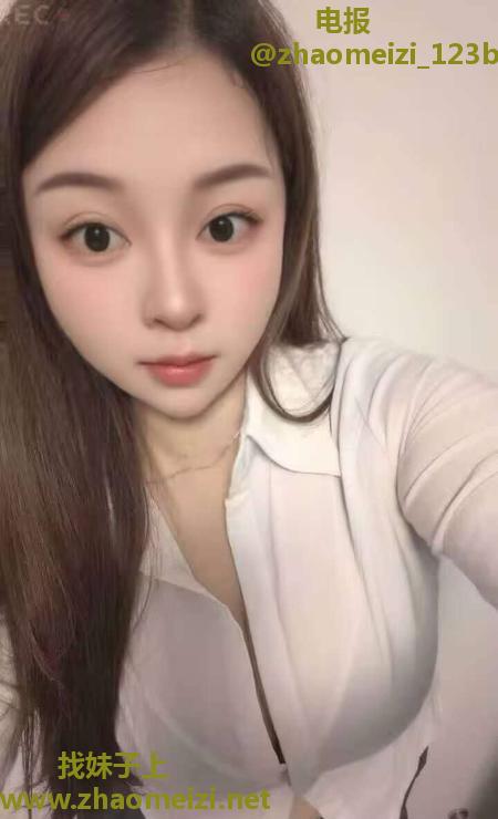 大奶毒龙丹妮
