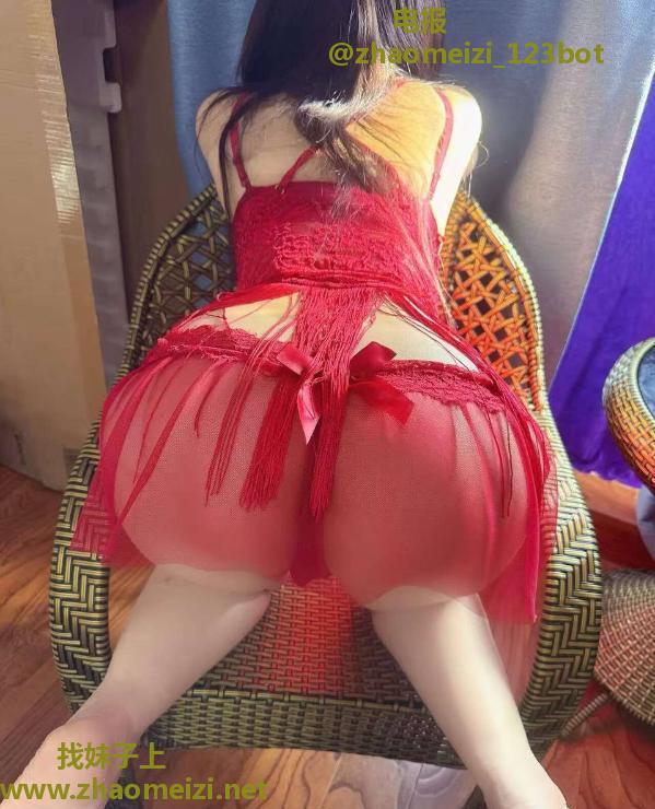 妩媚骚货