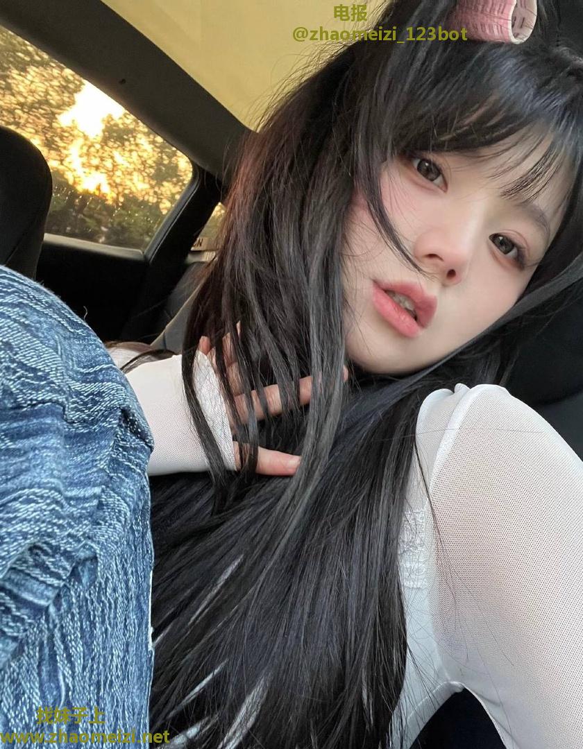 美女乖巧很会调情细致很紧