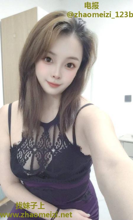 吴中肤白蜜桃臀骚货