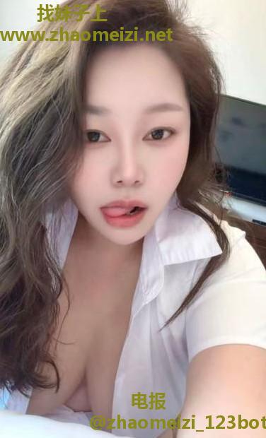 SM大奶风骚少妇