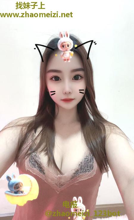 武昌妹子苗条身材