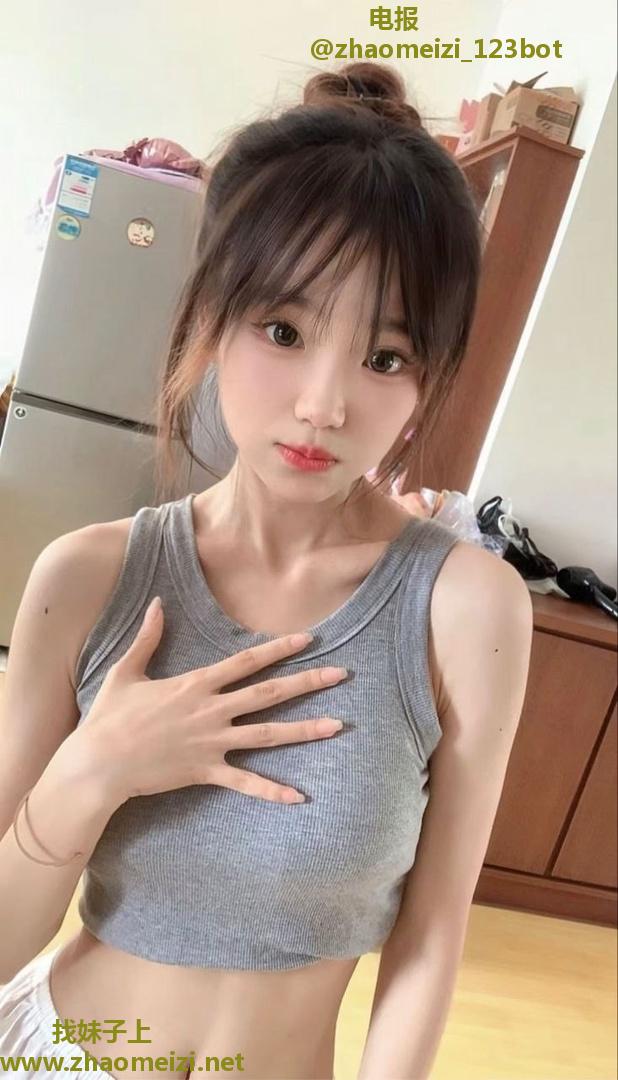娇躯灵动十分诱人小骚货