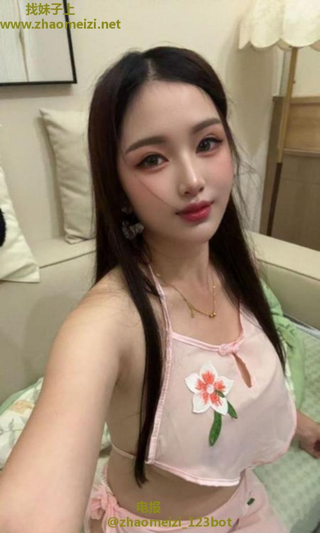 性感翘臀小甜甜