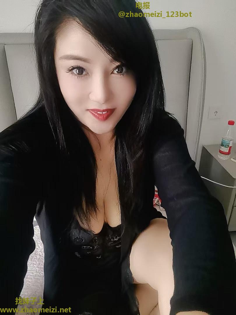 风韵骚妇活好耐艹