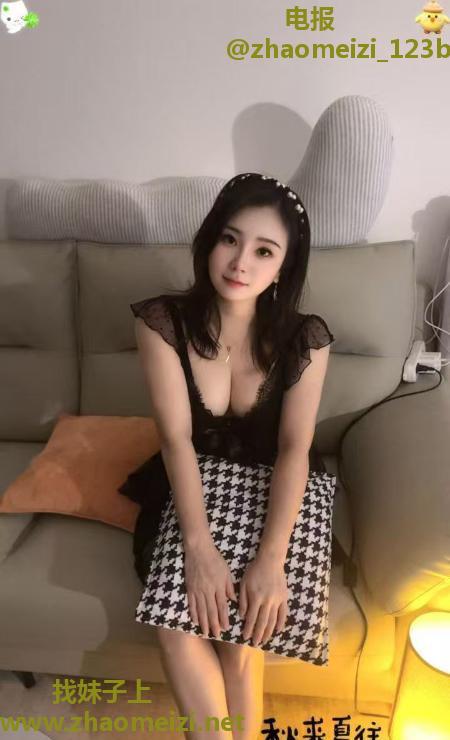 美乳肤白慕容