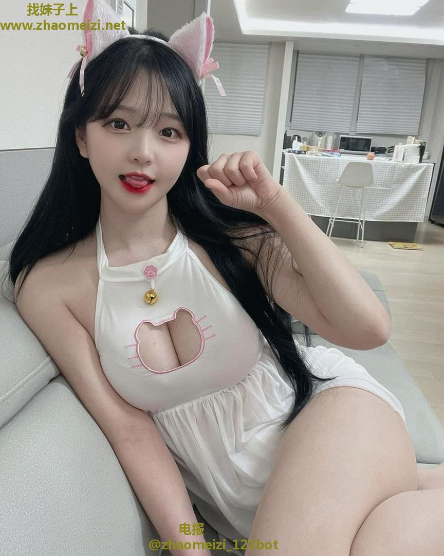 旌阳瑜伽妹妹钟爱情趣道具
