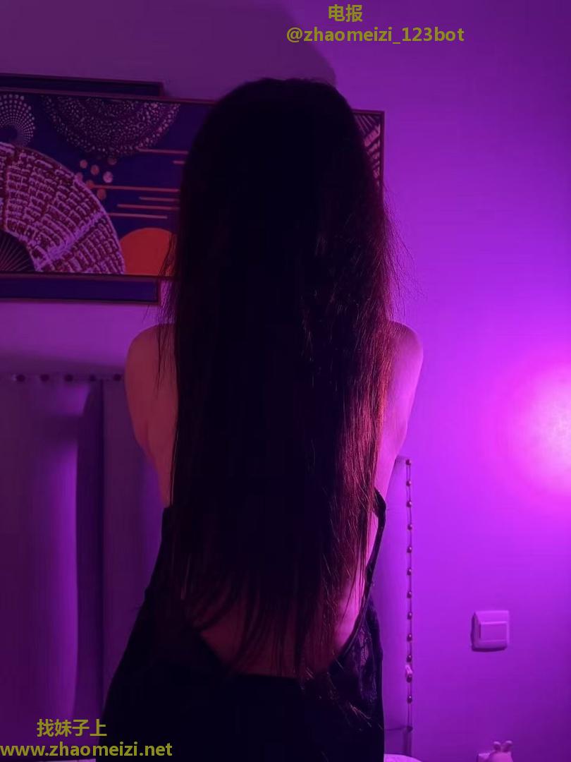 30左右 身材很好 
