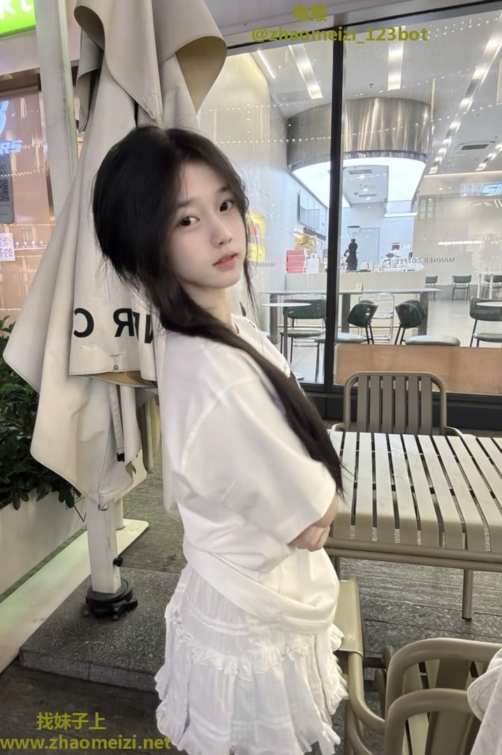 白云粉嫩多汁橙子