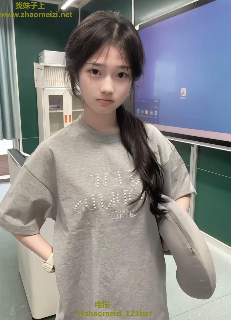白云粉嫩多汁橙子