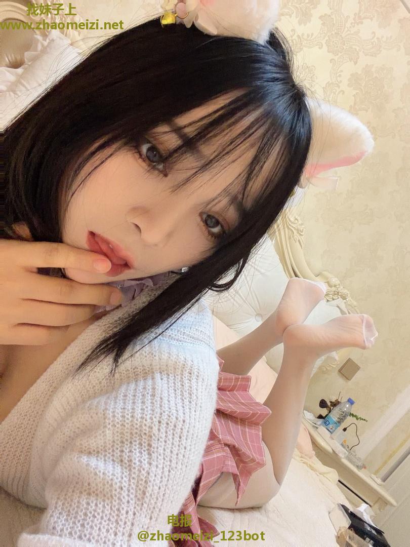 性感美乳小萝莉