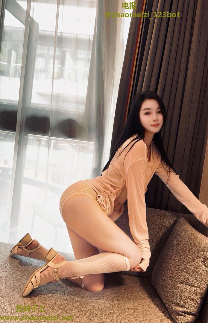 天河美乳服务系诗诗