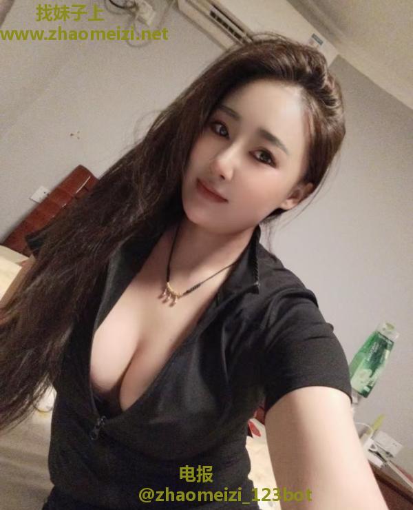 秦淮三通豹纹深喉妹