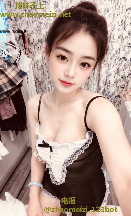 情趣嫩穴白臀小鱼