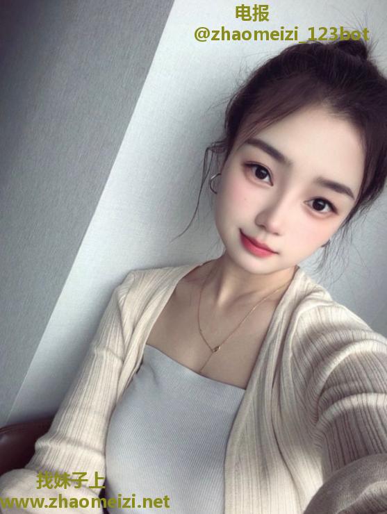 情趣嫩穴白臀小鱼