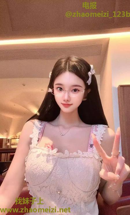 爱健身的丰满老师