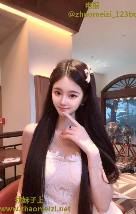 爱健身的丰满老师