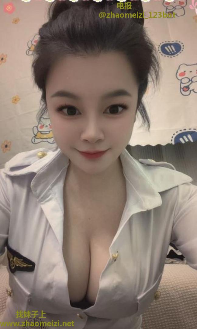 性感妖娆三点粉小妹