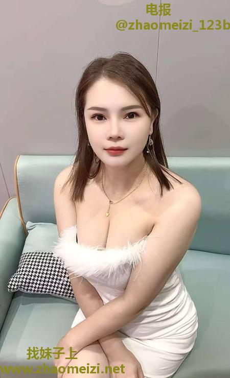 上城丰满耐操型骚少妇