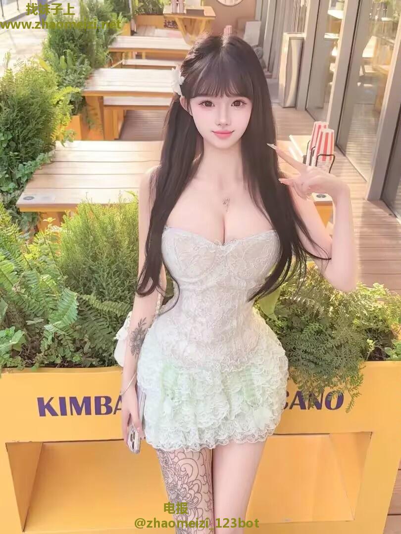 胸大水多粉嫩妹妹