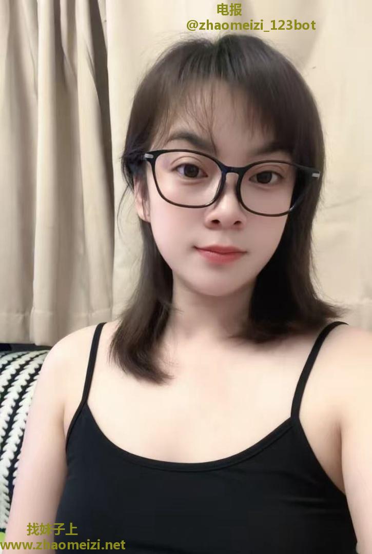 朝阳巨乳御姐
