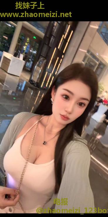 高颜值模特身材极品女