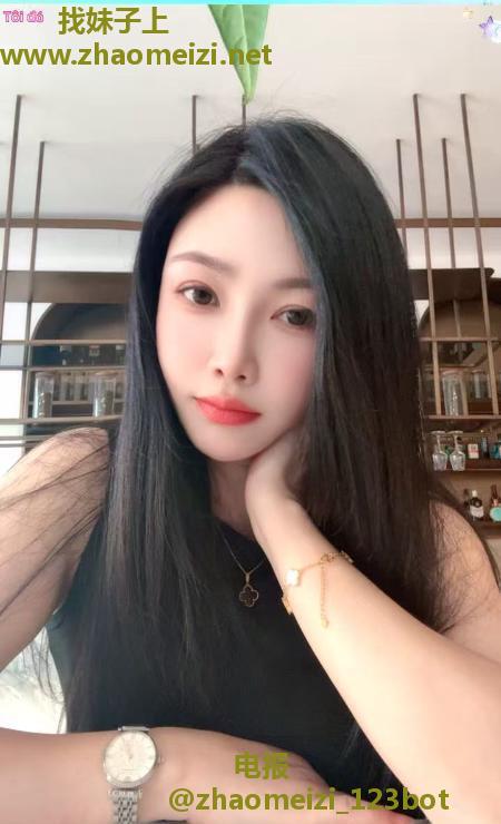 风骚嫩妹