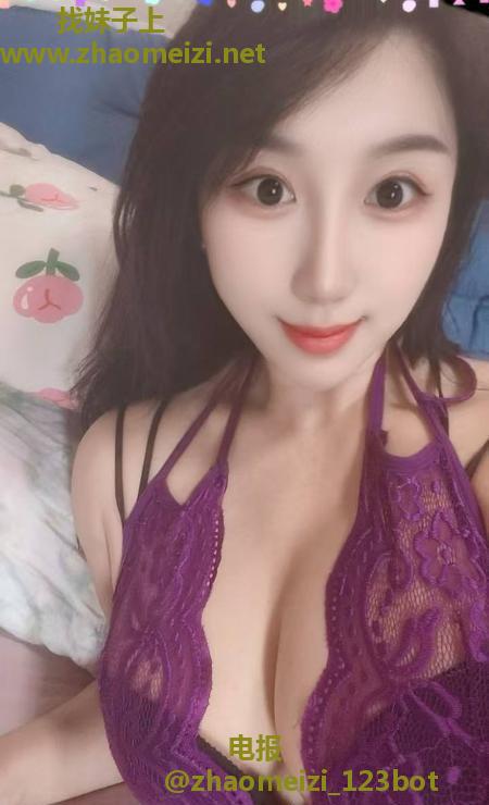 身材高挑丰满大胸老师