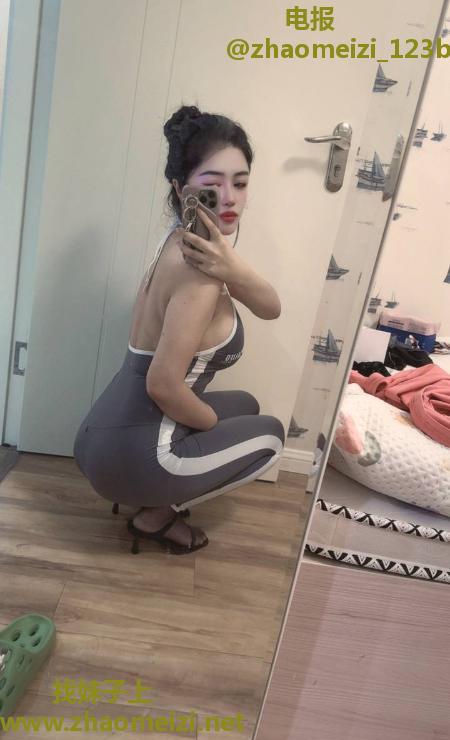 浦东风骚美乳御姐