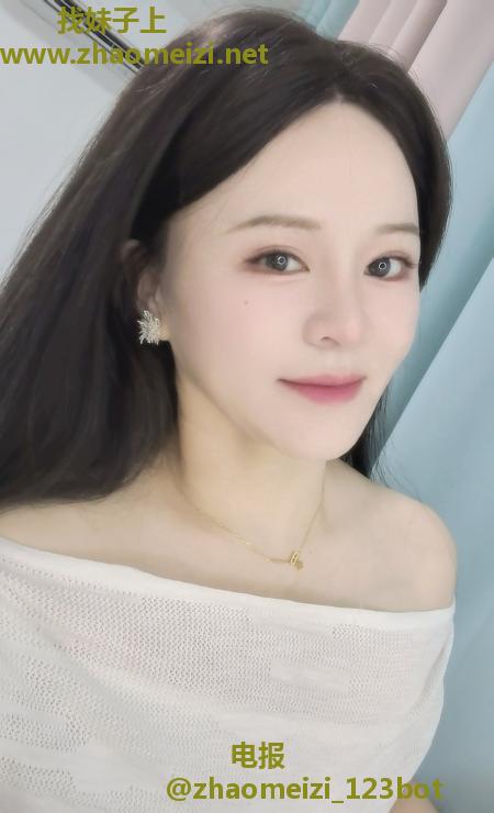 性感服务型少妇