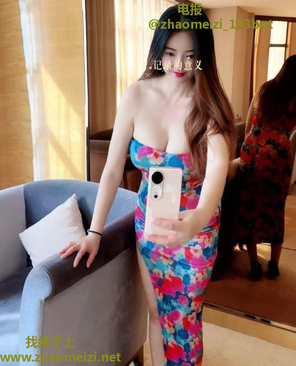 青秀高个大奶少妇