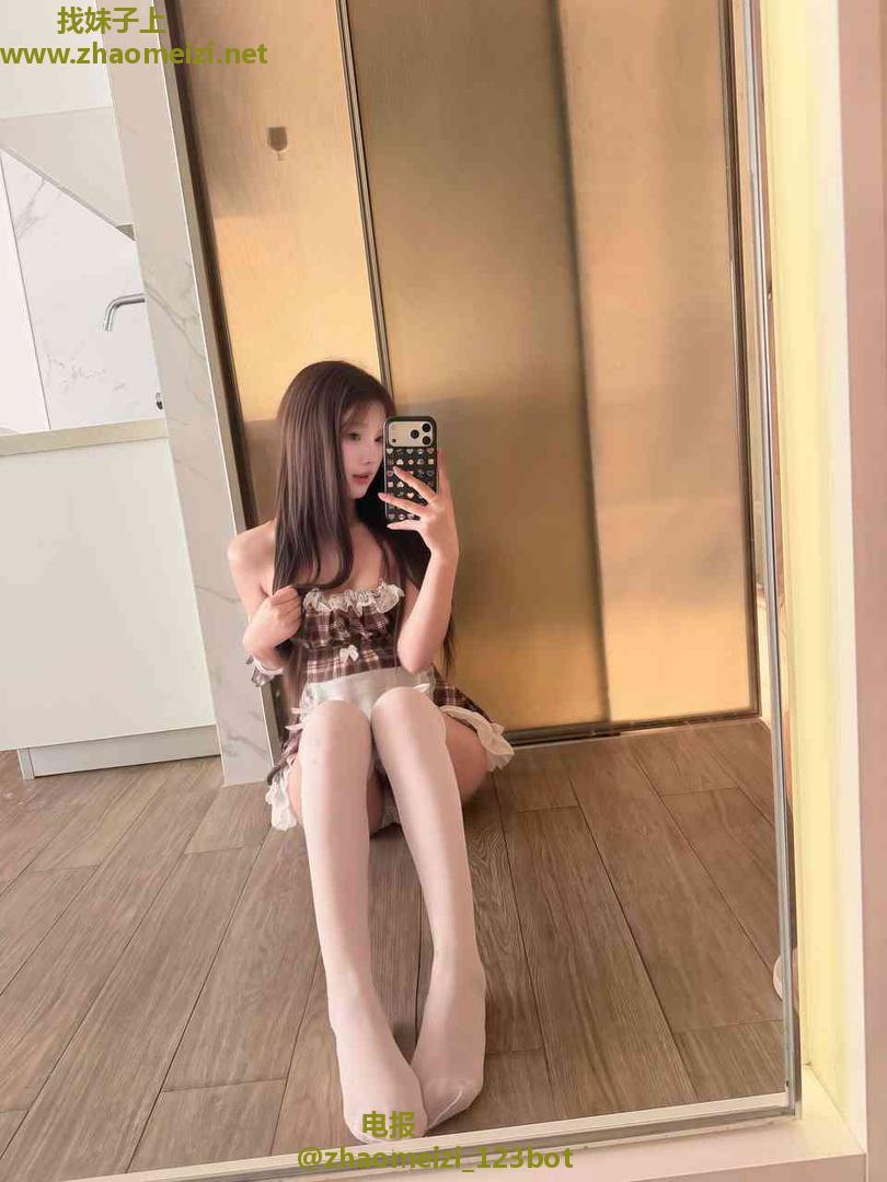 兼职嫩妹不机车