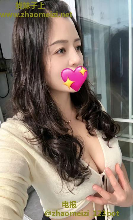 贴心服务大胸小骚货